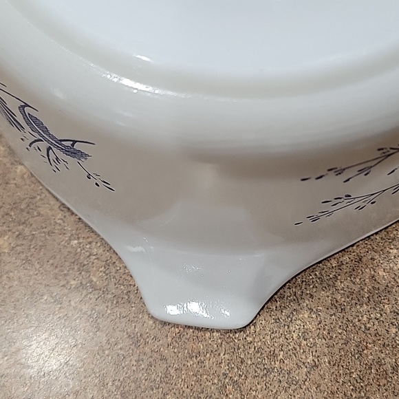 Vintage Pyrex Colonial Mist Casserole Dish! - Picture 9 of 16